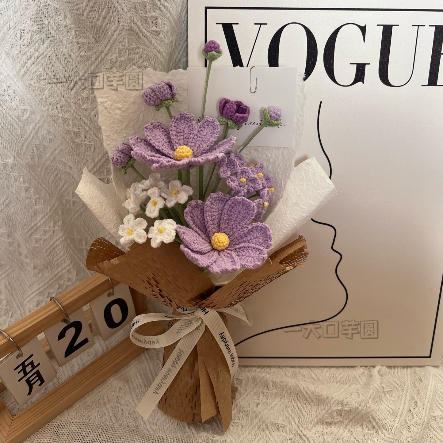 Finished woolen simulated roses bouquet