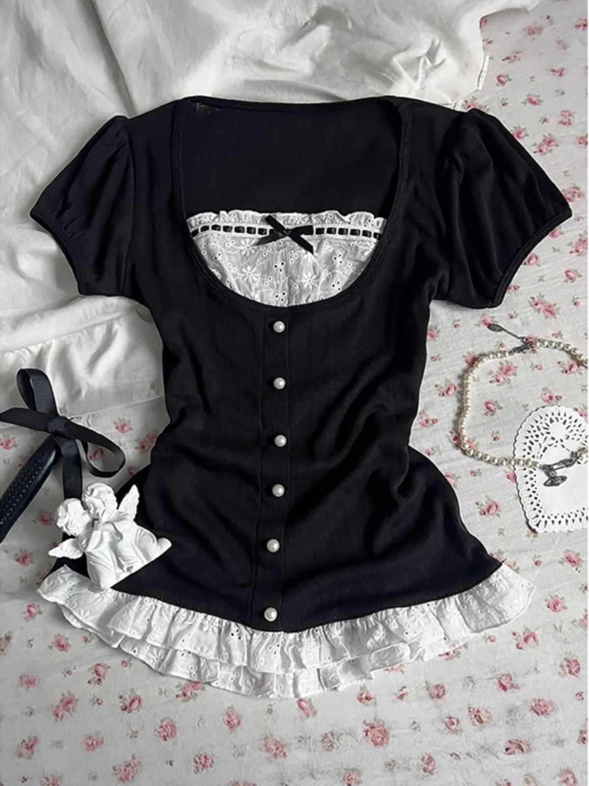 Retro Black Fake Two-piece Shirt