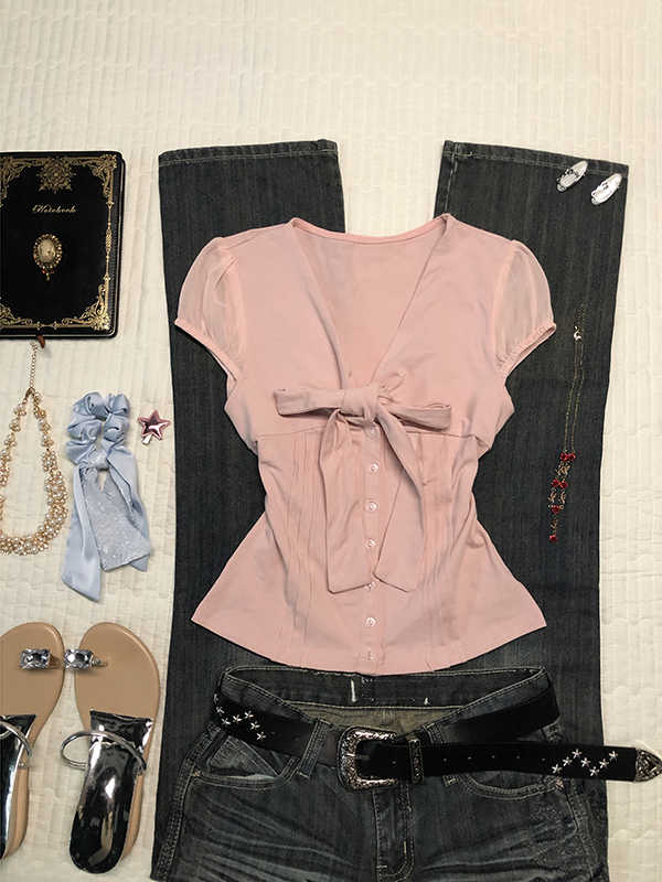 Pink Bow Retro T-shirt