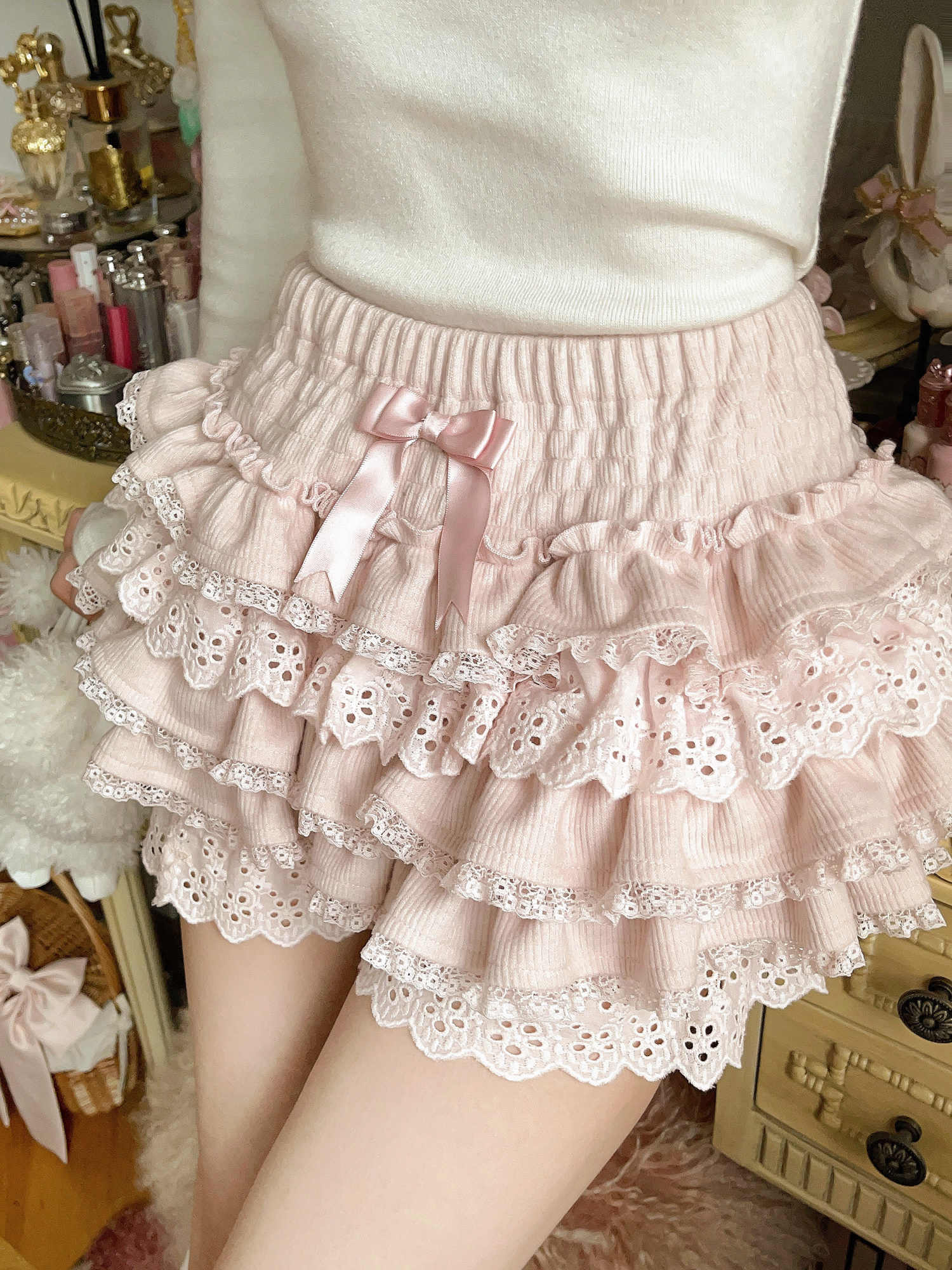 Milk Knitted Multi-layered Cake Shorts
