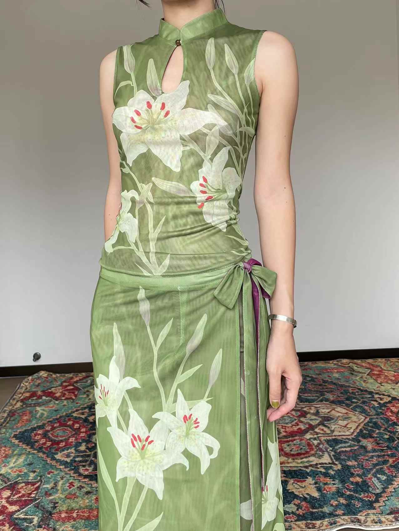 Lily Flower Reversible Cheongsam Top