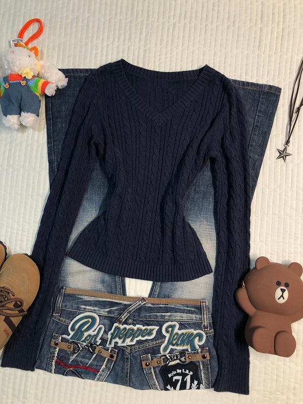 blue long-sleeved v-neck twist sweater