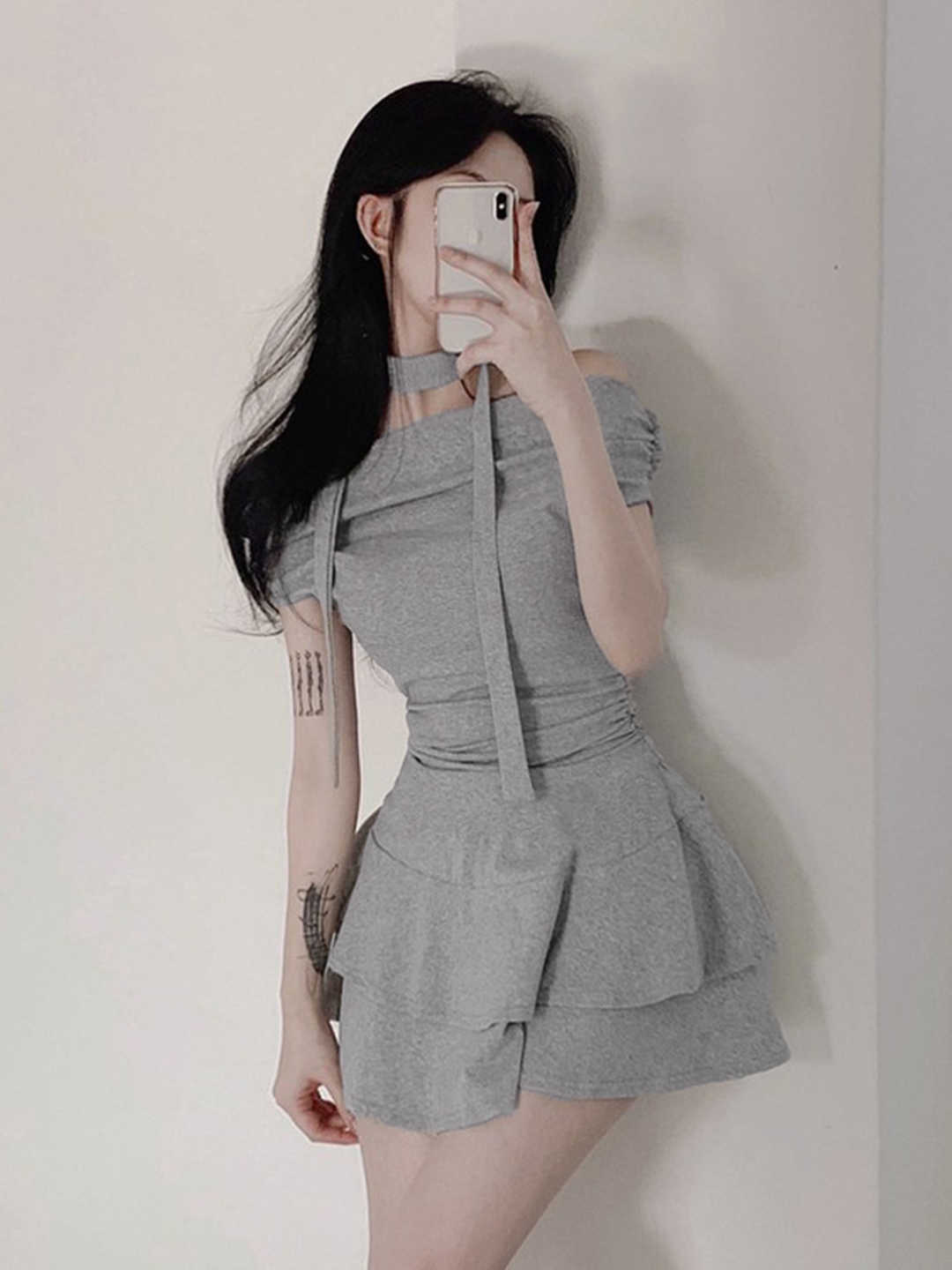 Off-shoulder Pleated Waist Dress