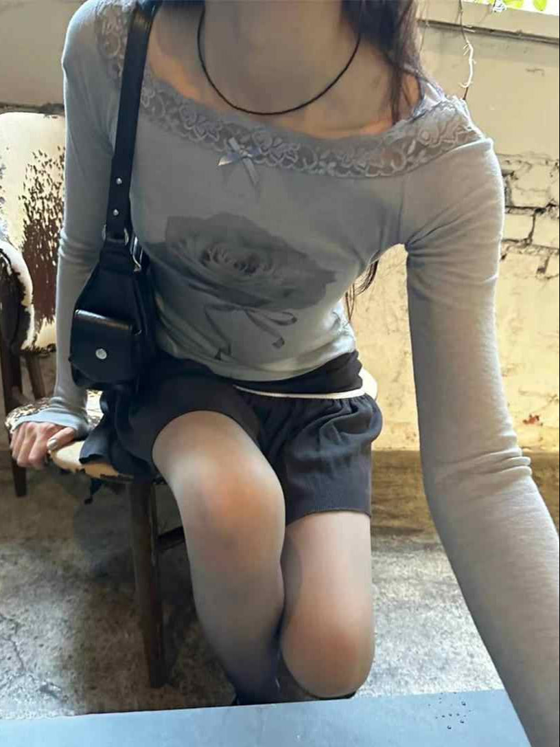 Coquette Rose Lace Long-sleeved Top
