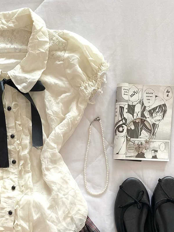 Lace Splicing Doll Collar Shirt