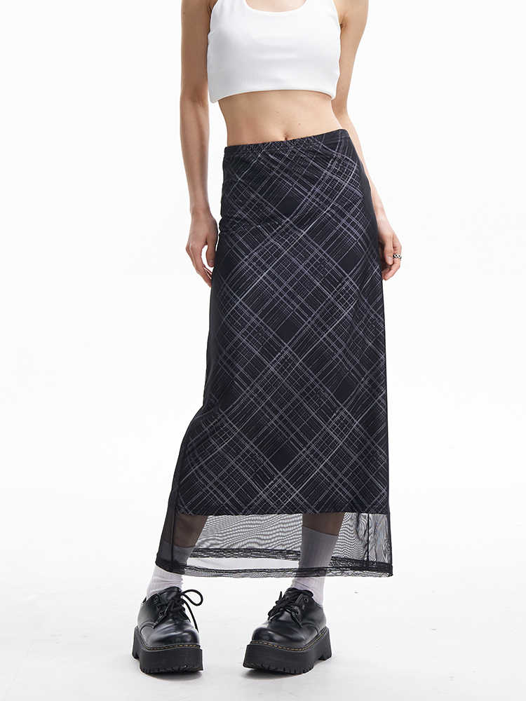 Preppy Retro Black Plaid Maxi Skirt