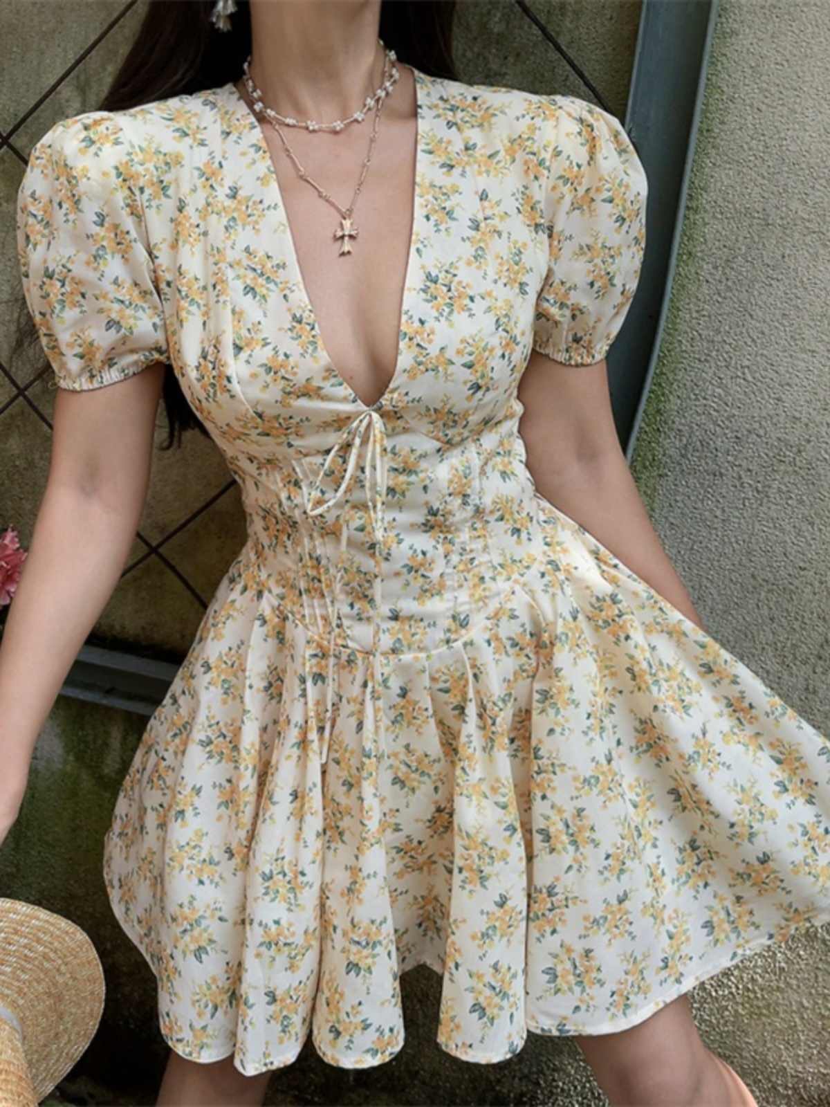 V-neck Puff Sleeve Floral Dress