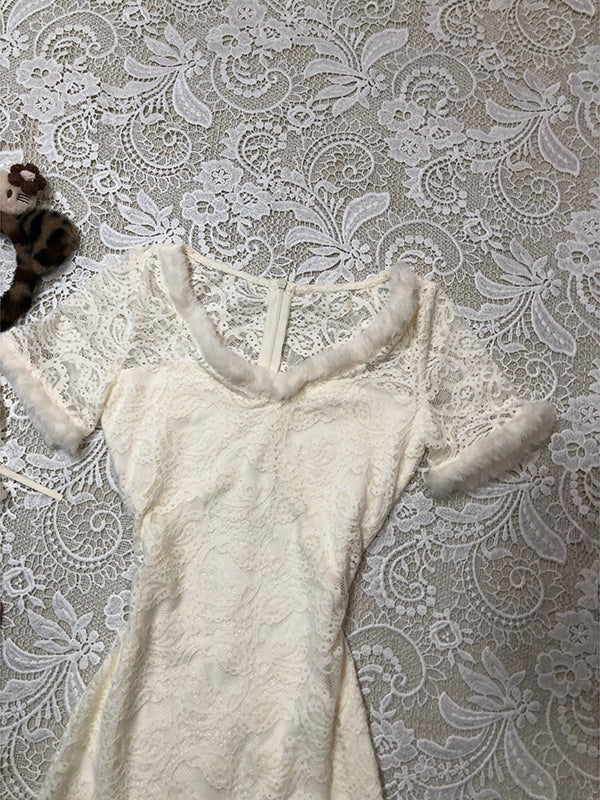 white V-neck small fragrant dress