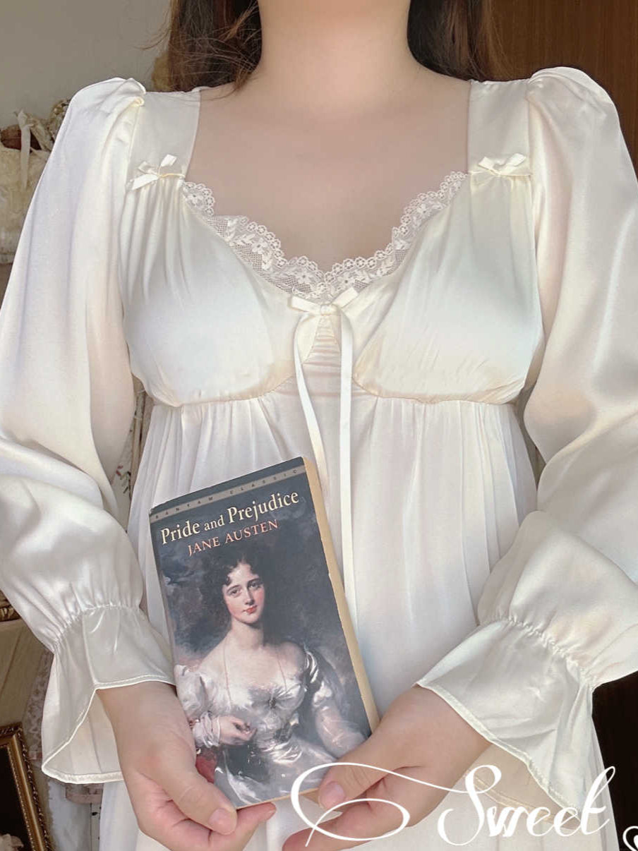 Lace Long-sleeved Soft Nightgown