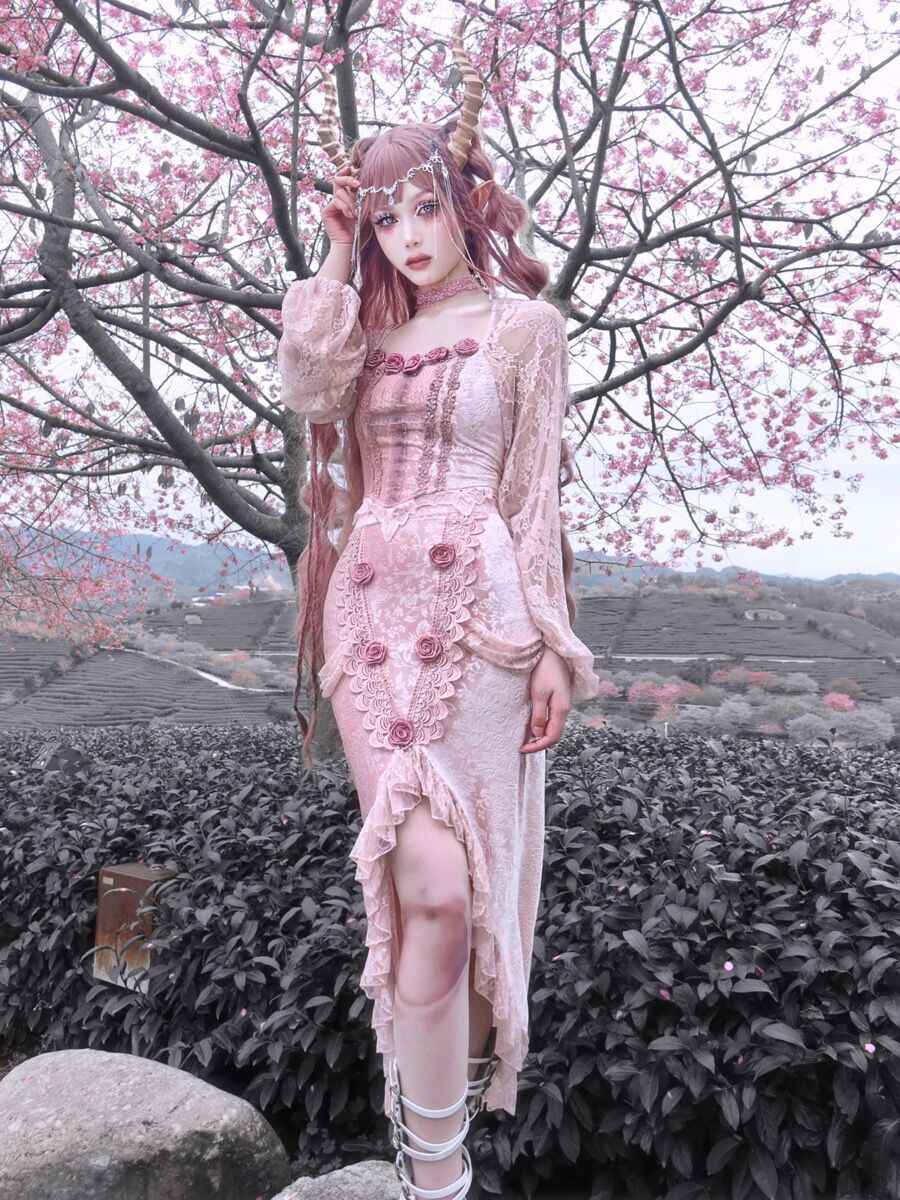 Goth Velvet Rose Fishtail Skirt
