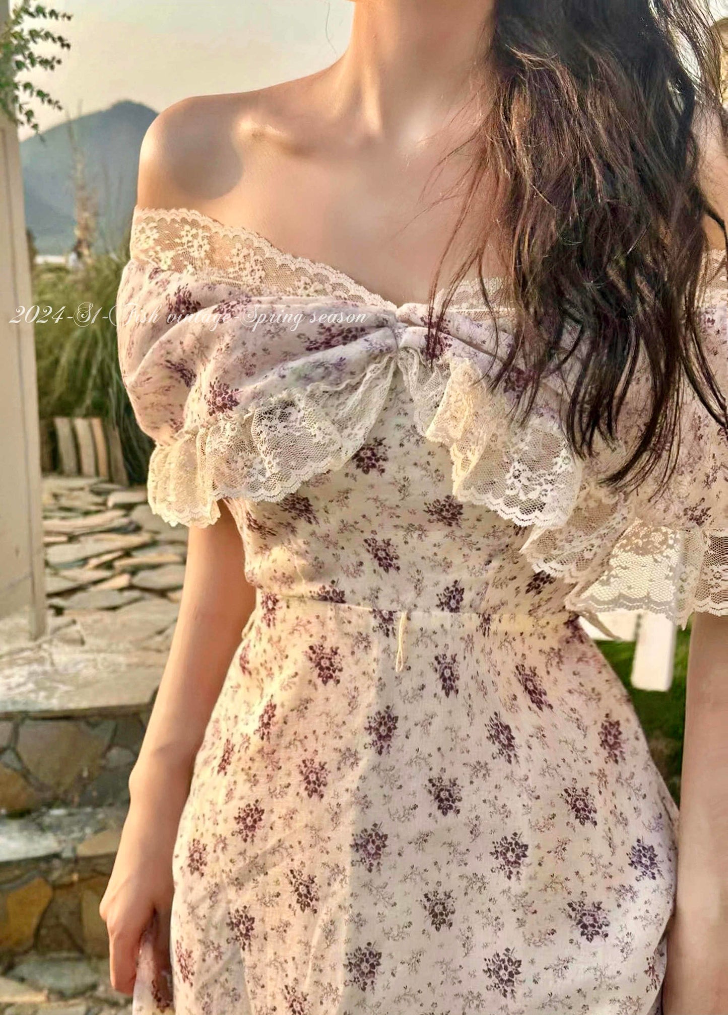 Coquette Lace Trim Floral Maxi Dress
