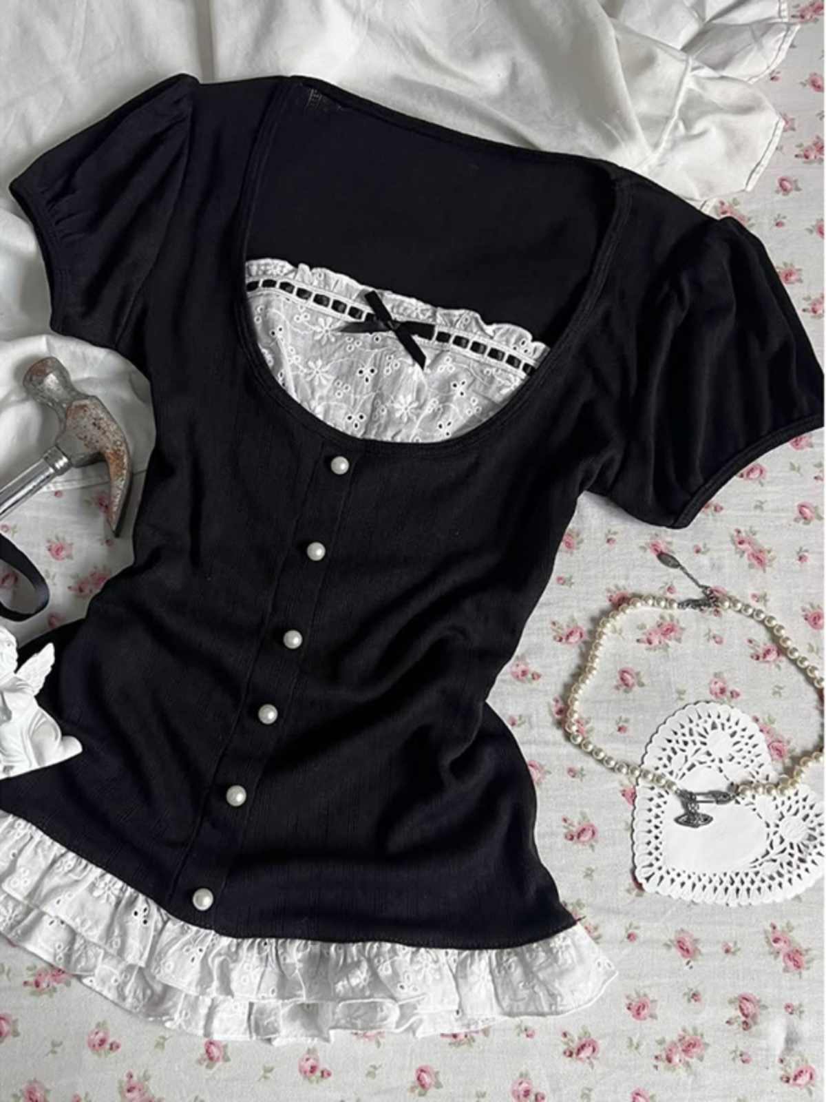 Retro Black Fake Two-piece Shirt