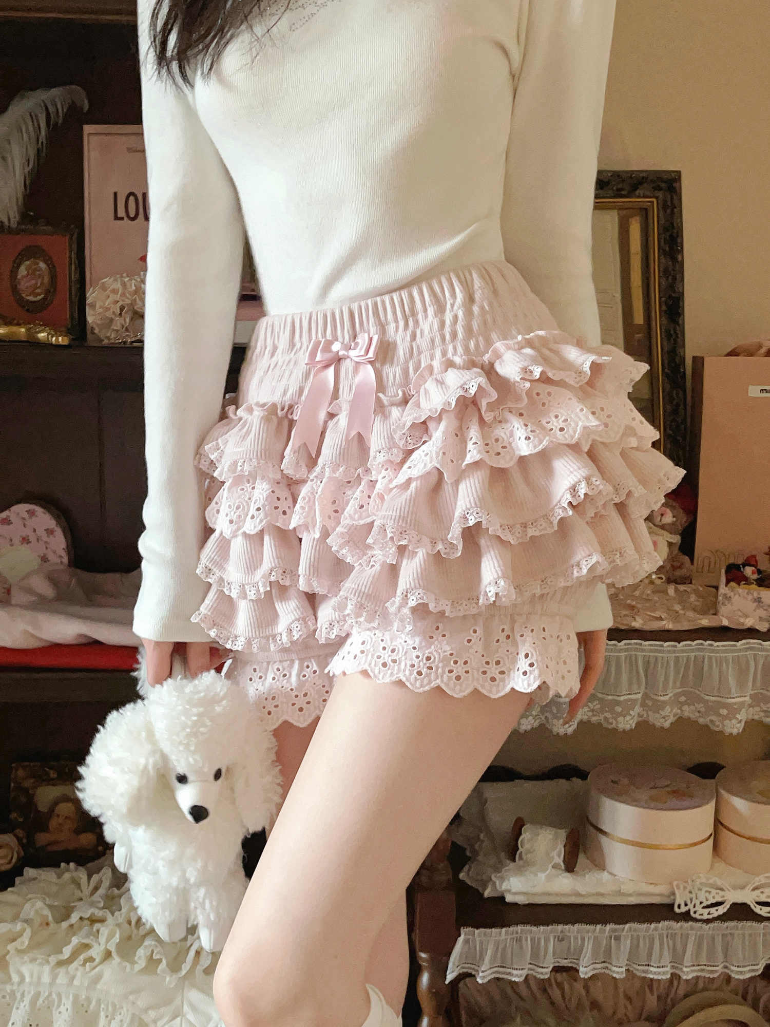 Milk Knitted Multi-layered Cake Shorts