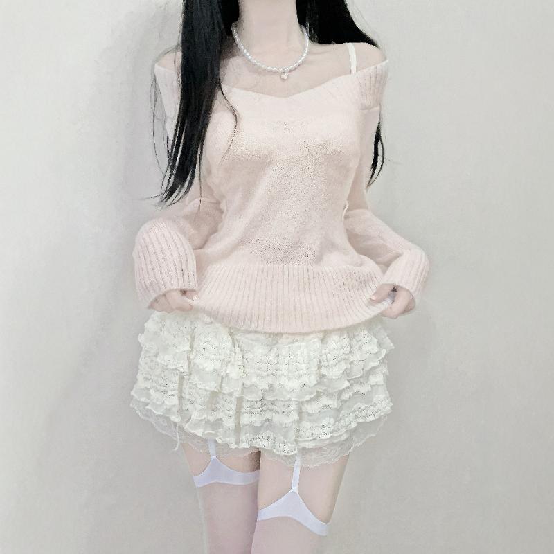 Vintage V-neck lace off-shoulder sweater