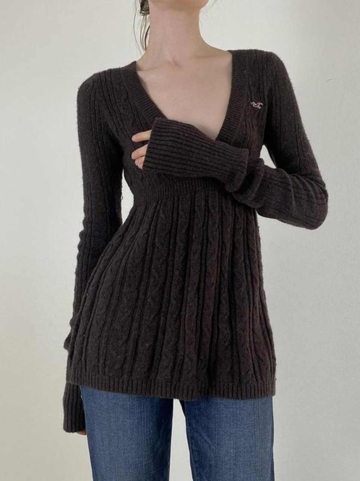 Soft Girl Ancient V-neck Twist Sweater