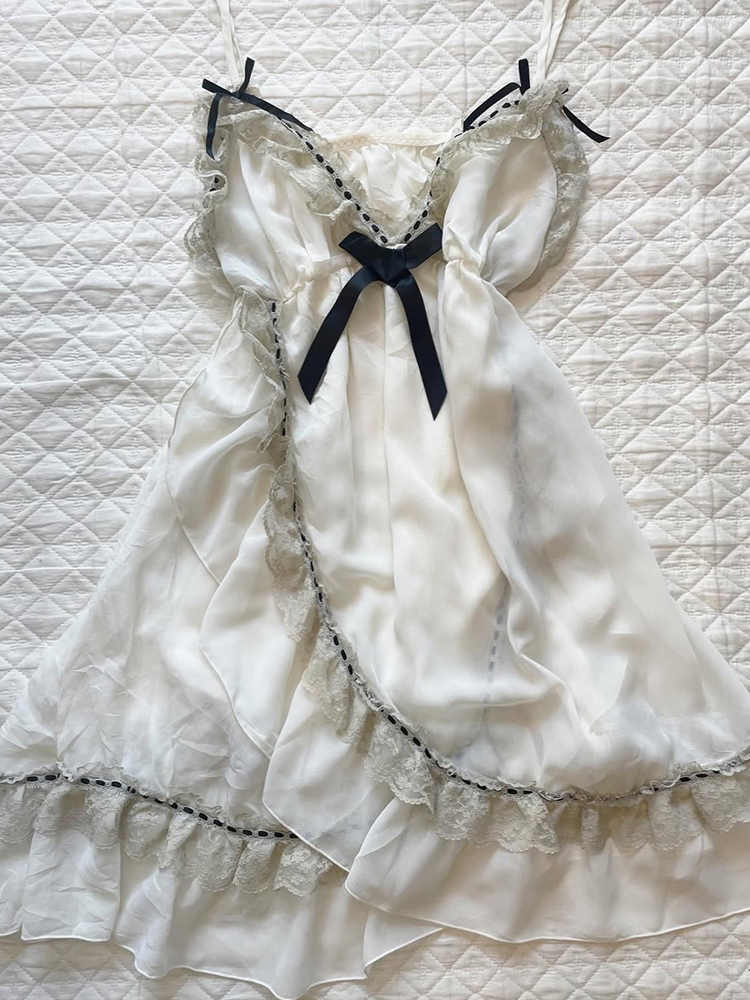 French Retro White Suspender Dress