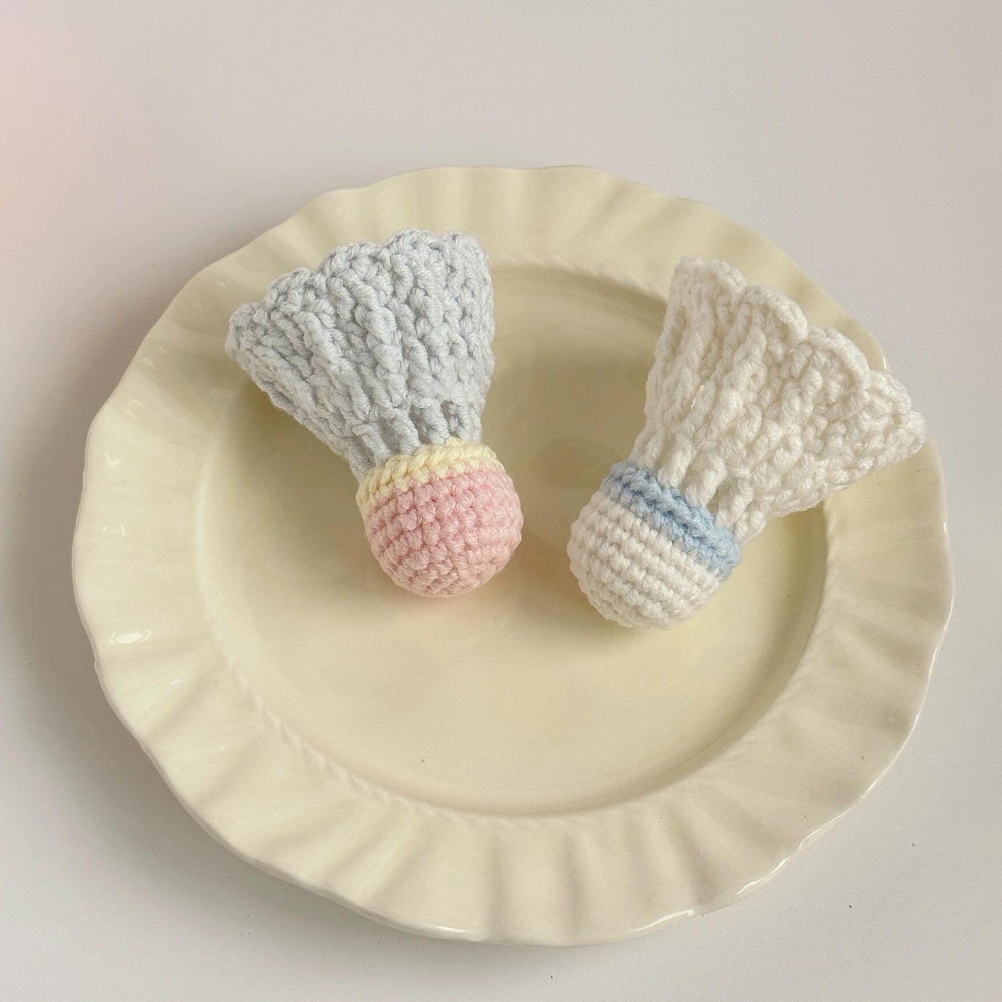 DIY hand-woven badminton pendant