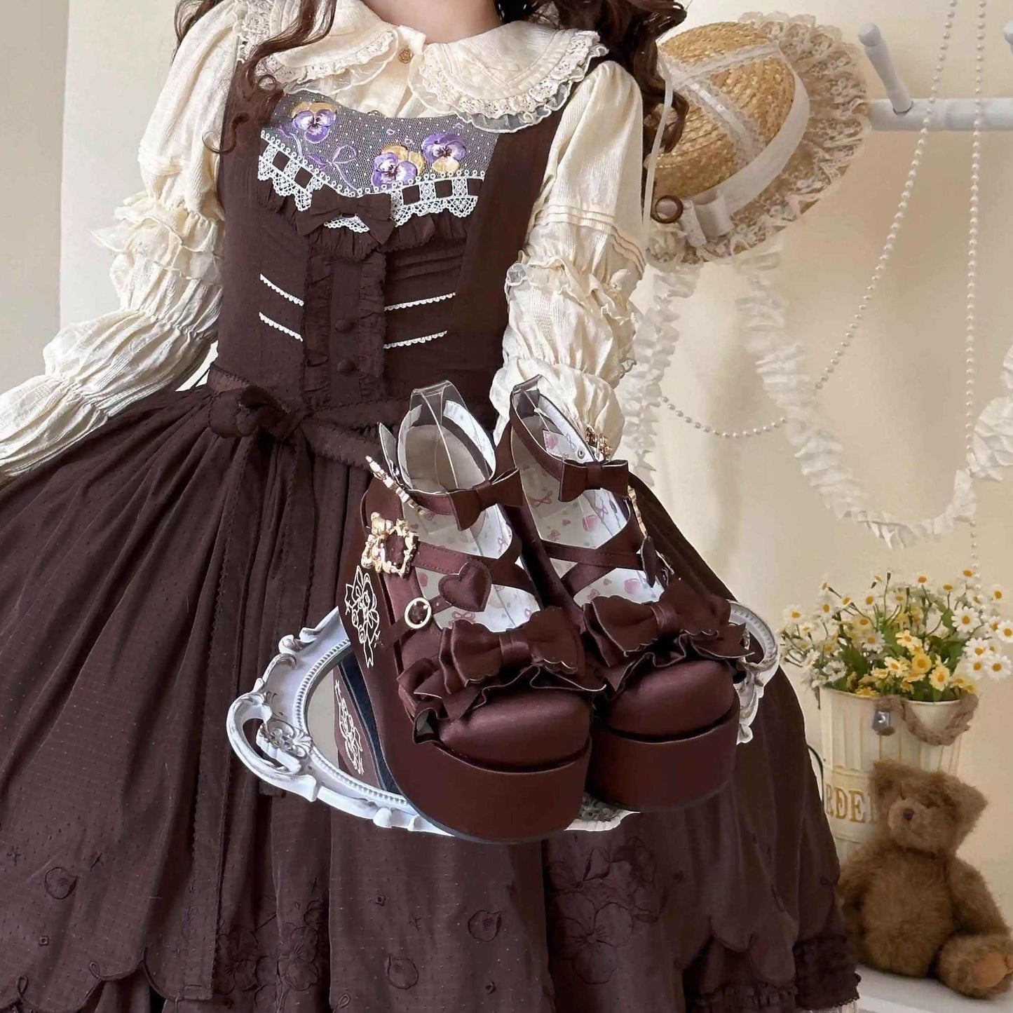 Doll-like Satin Platform Lolita Shoes