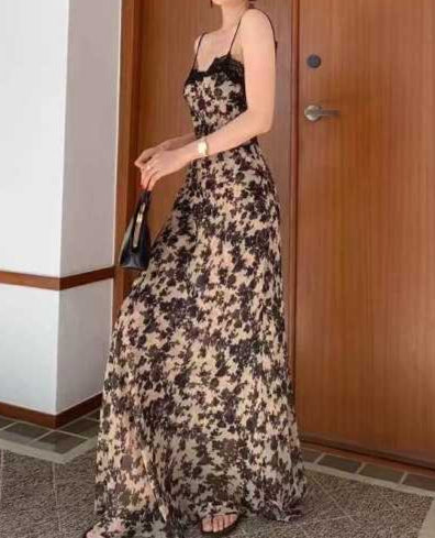Retro Pattern Stitching Lace Dress