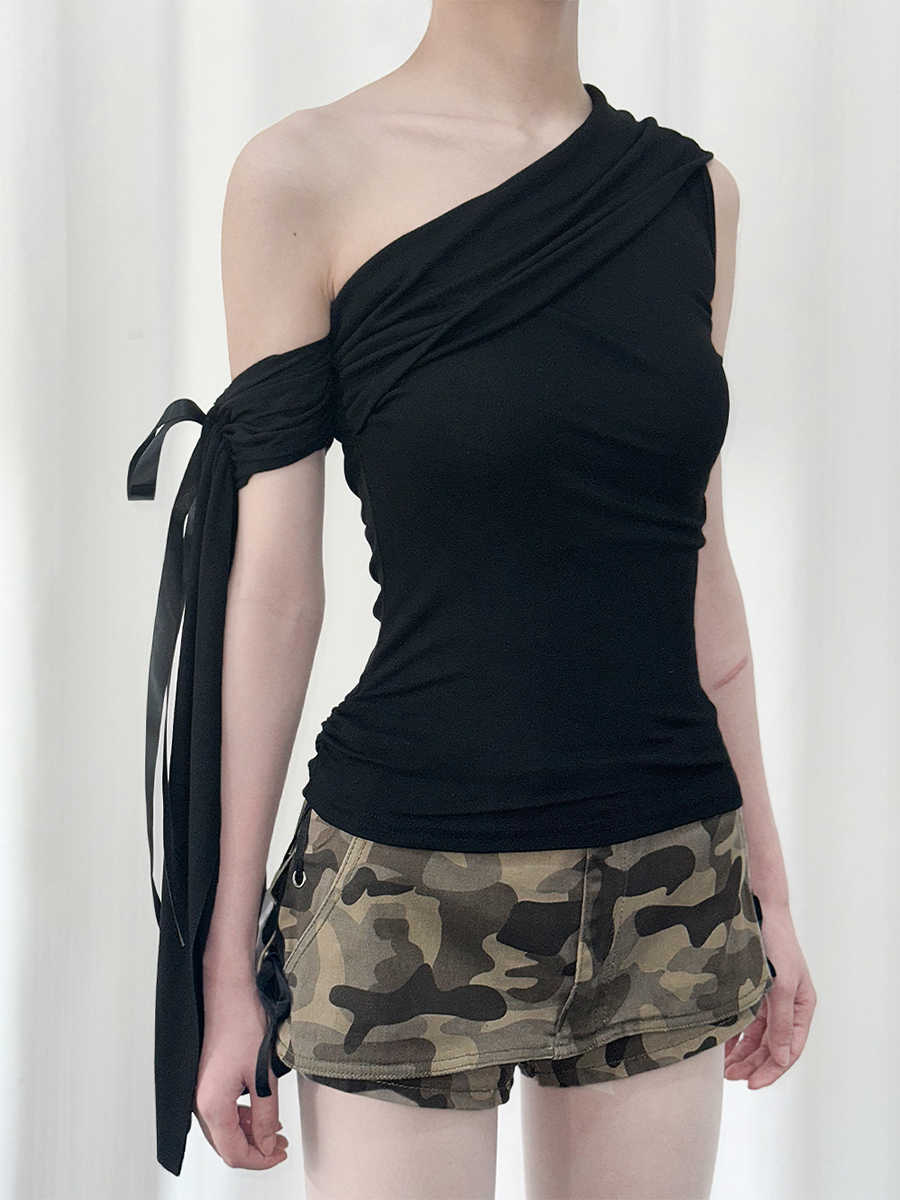 Off-shoulder Slant Collar Tank Top