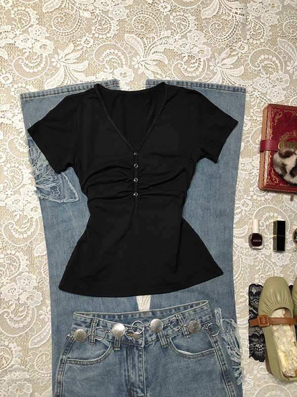 Pleated V-neck T-shirt