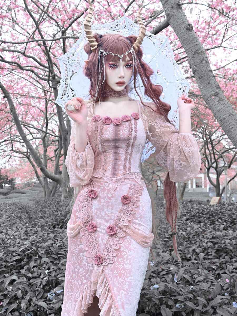 Goth Velvet Rose Fishtail Skirt