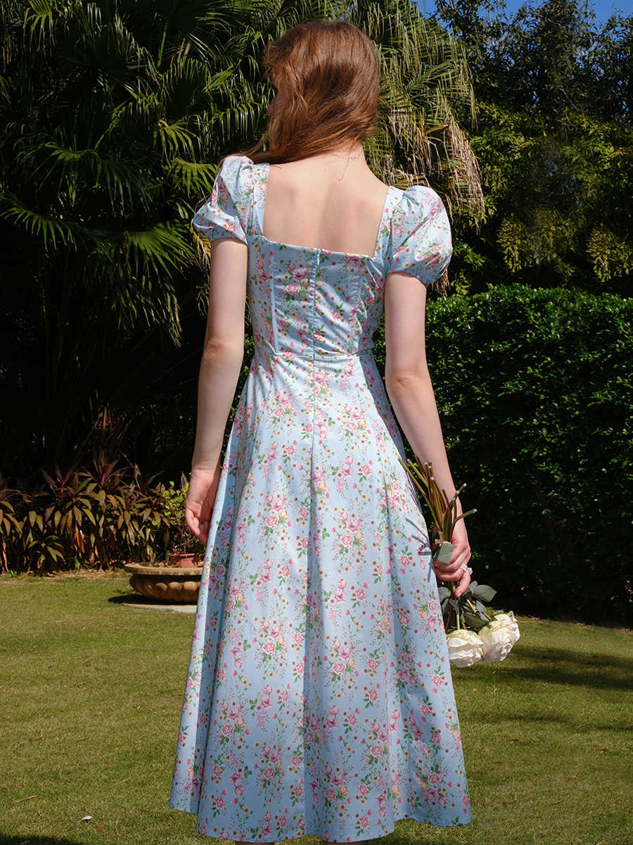 Cottage Floral Puff-sleeved Dress