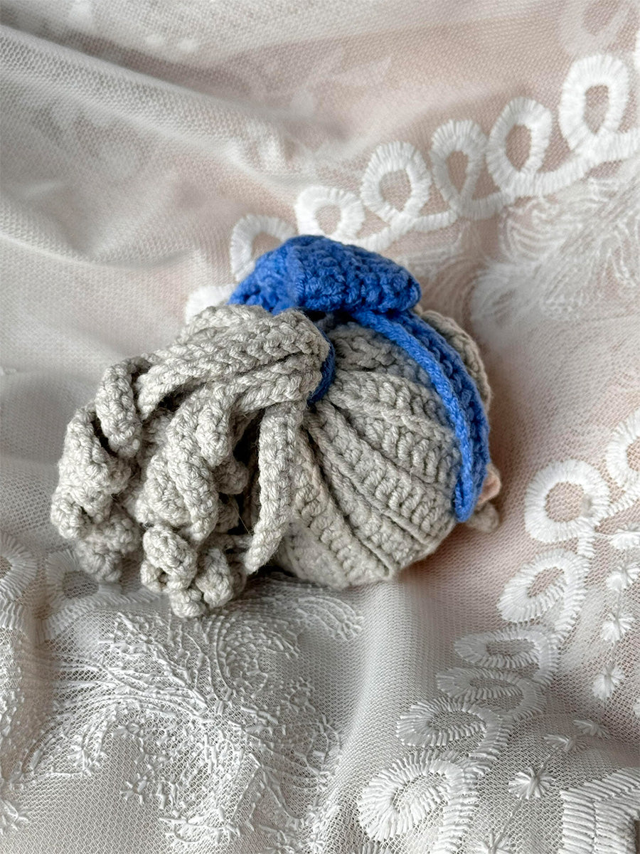 diy crochet reporter Alice doll kit