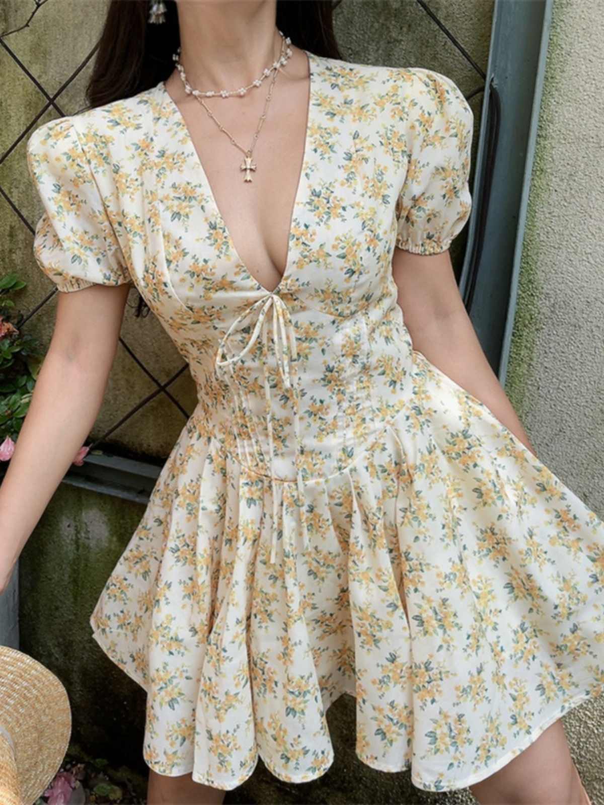 V-neck Puff Sleeve Floral Dress