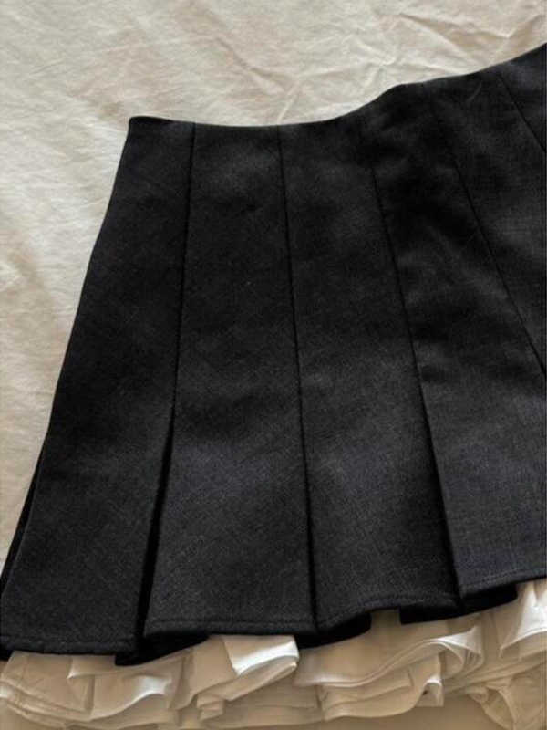 Retro Black Splicing Pleated Skirt