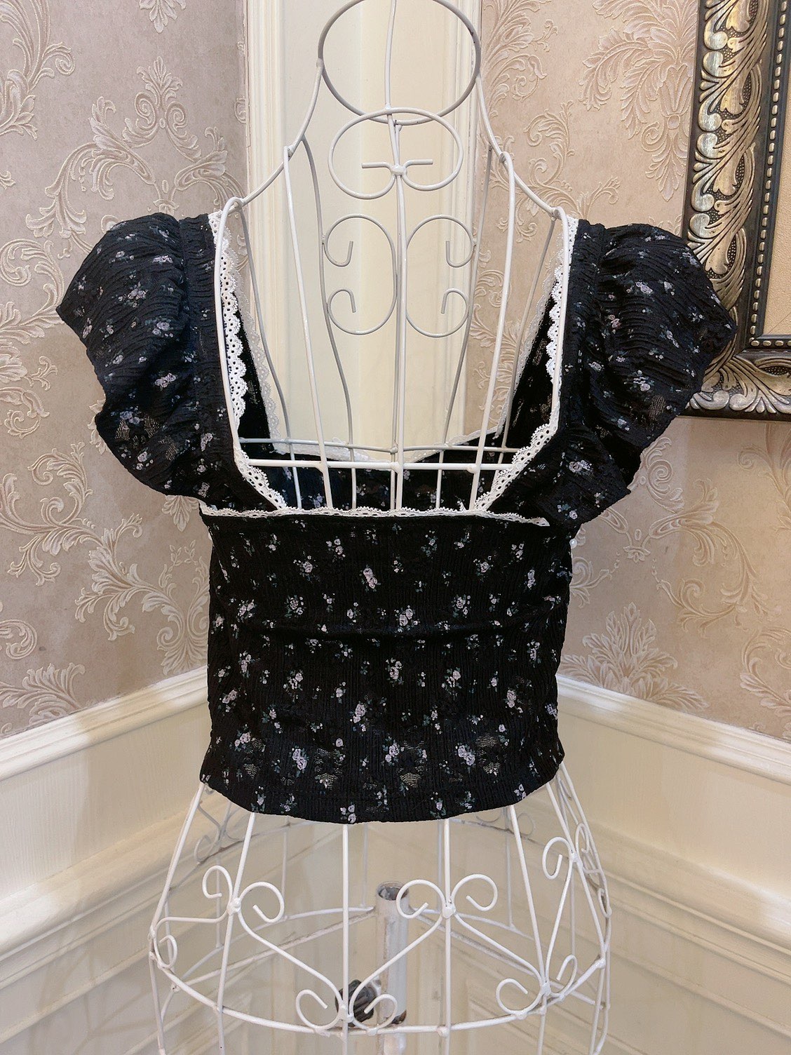 coquette bow floral lace top