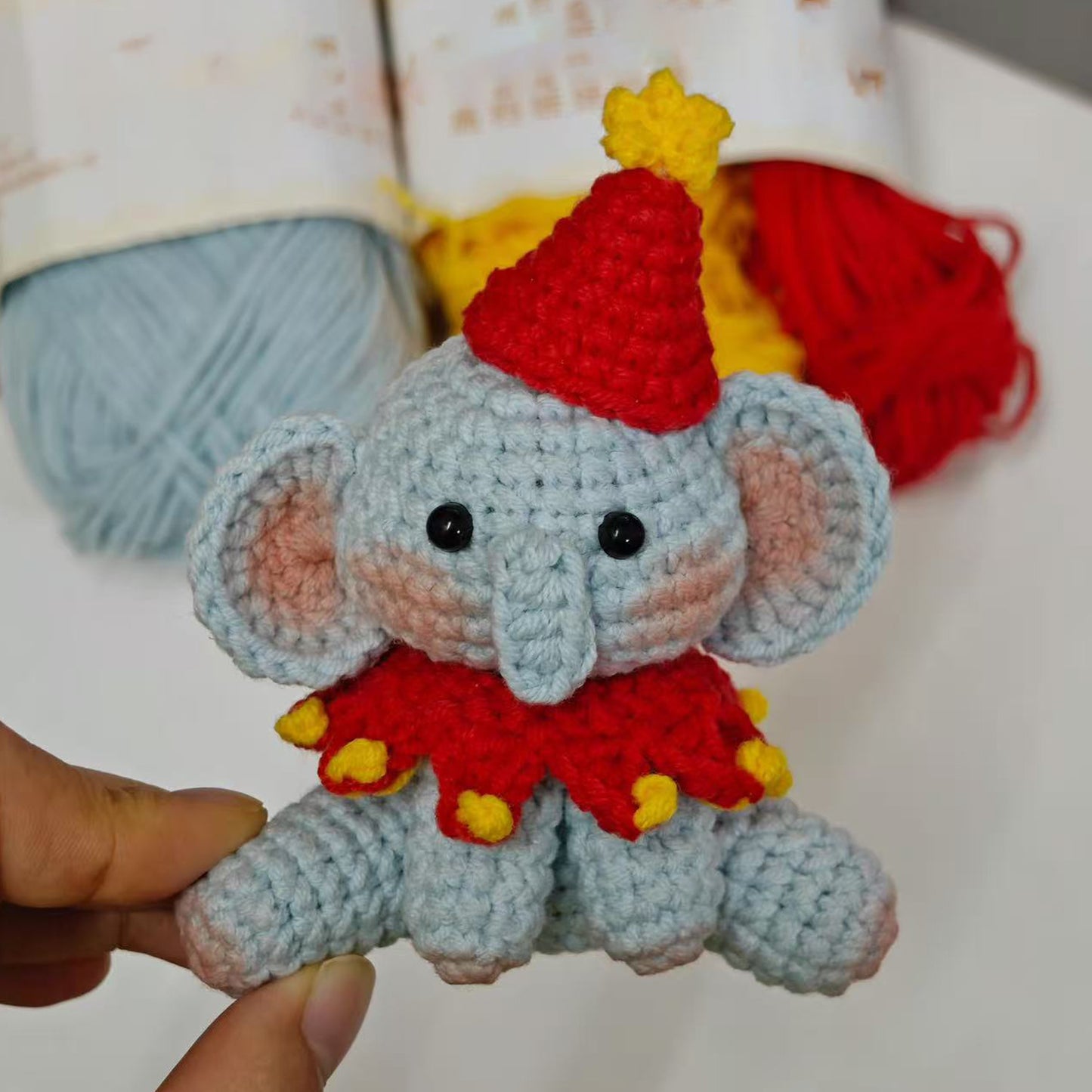 diy wool circus elephant pendant