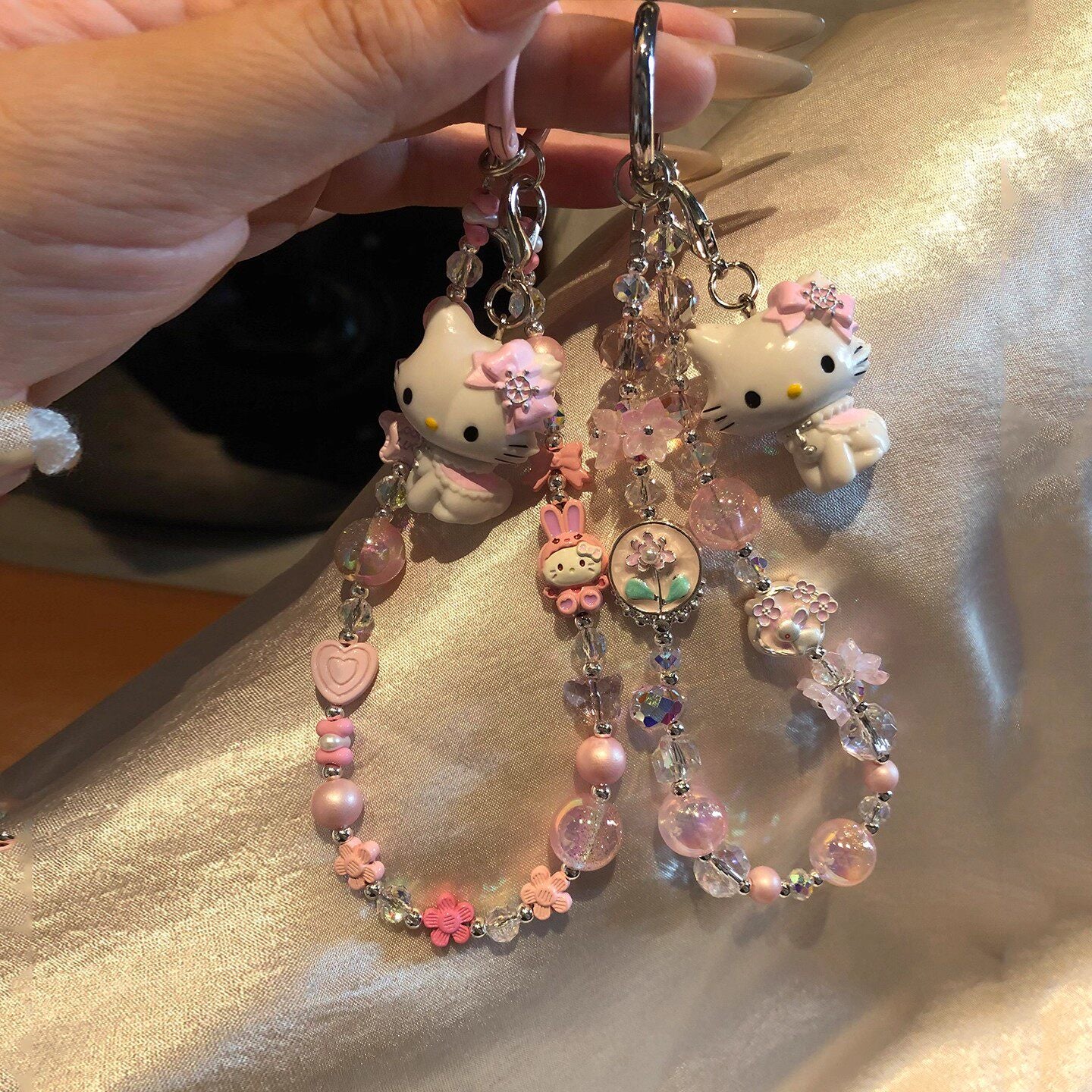 kawaii kitty beaded keychain