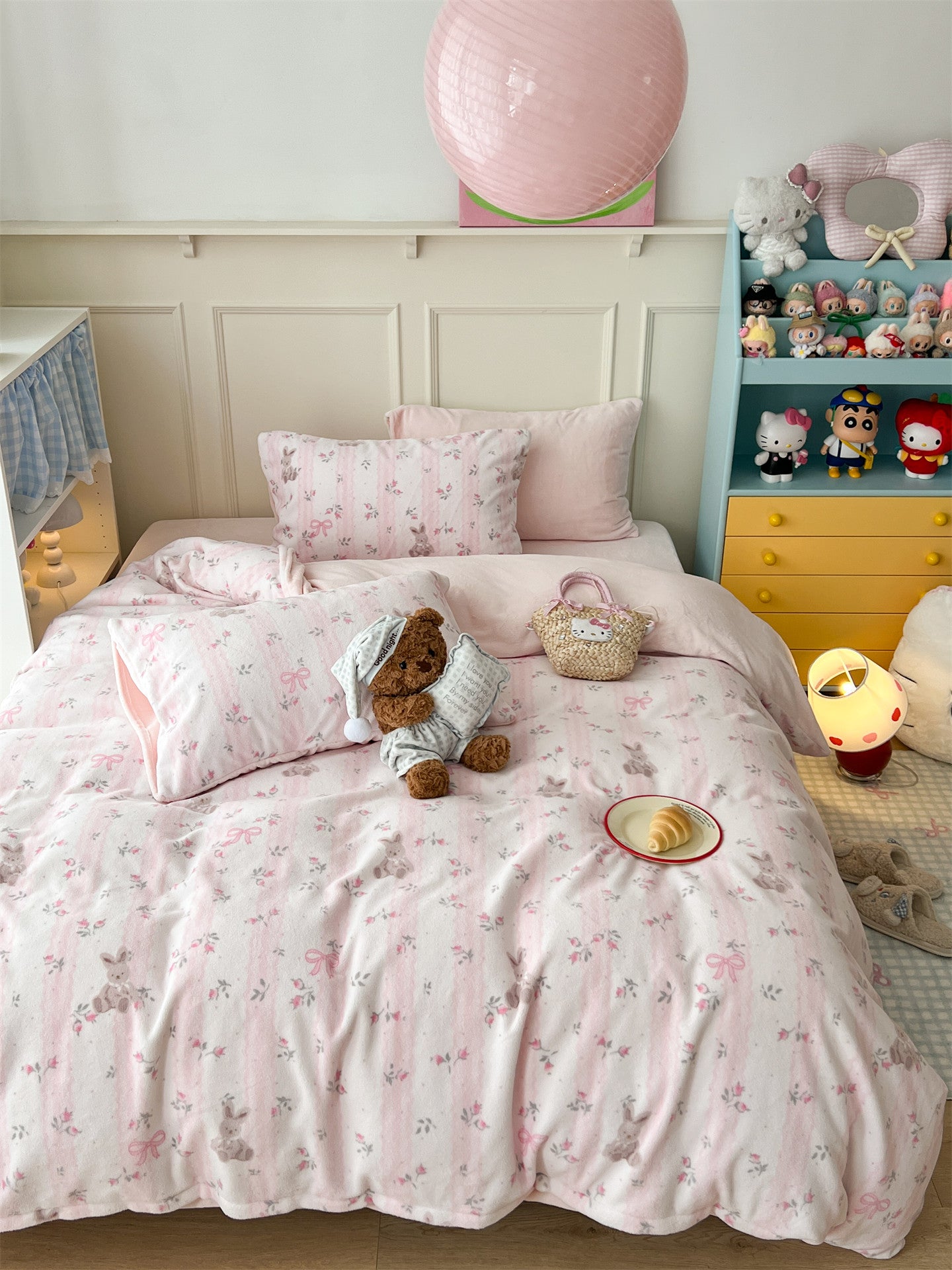 Pink cute rabbit bed sheet set of four