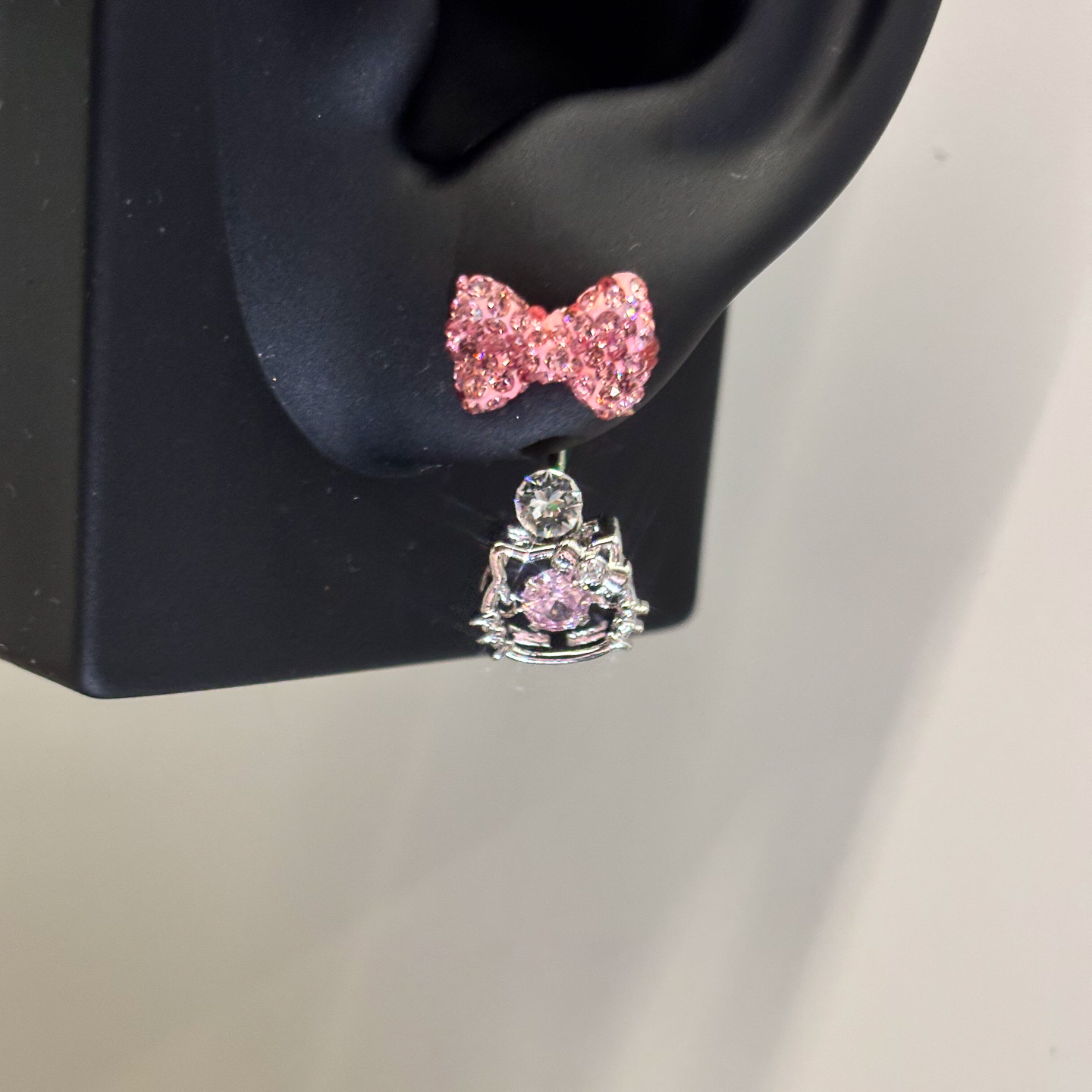 pink diamond bow kitty kawaii earrings
