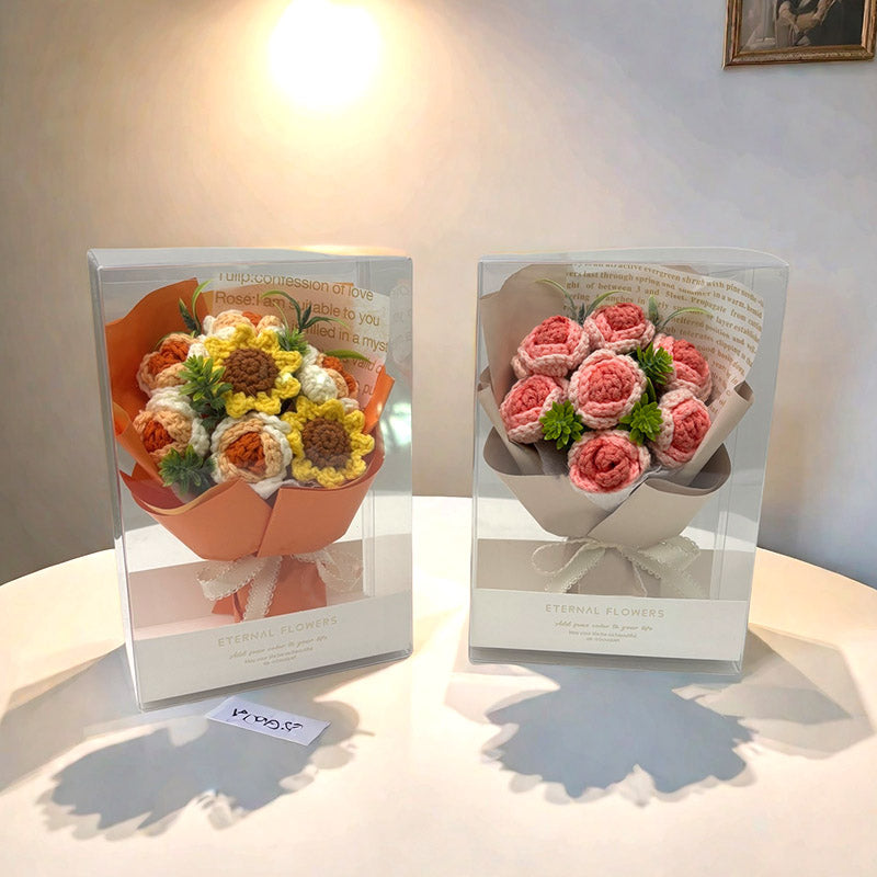 Mini woolen knitted rose bouquet