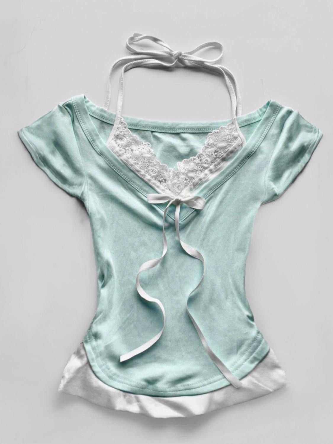 Vintage Fake Two-Piece Lace Cropped T-Shirt
