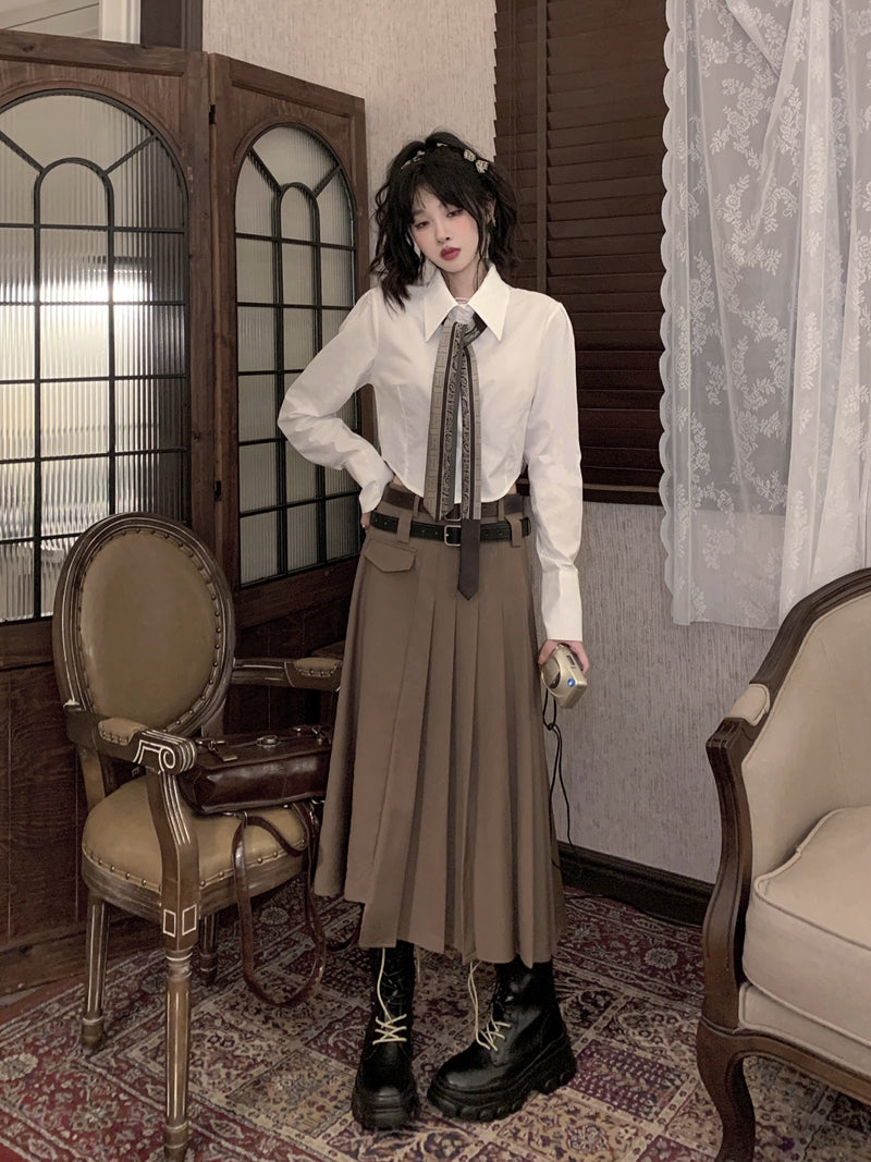 Model Preppy Retro Mid-Length Skirt
