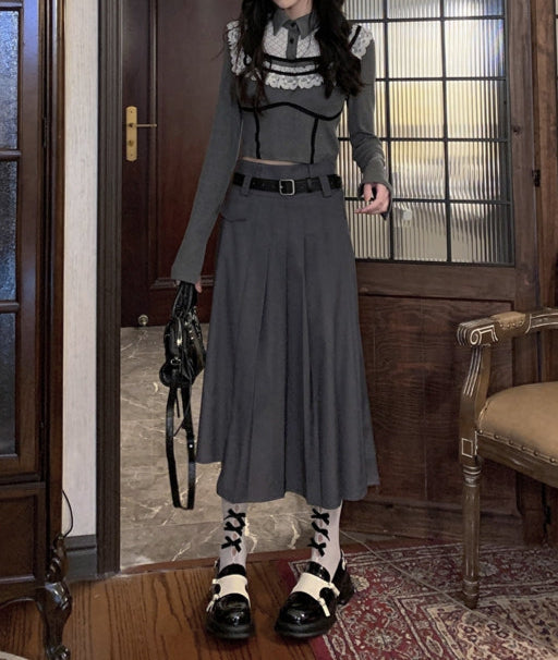 Model Preppy Retro Mid-Length Skirt