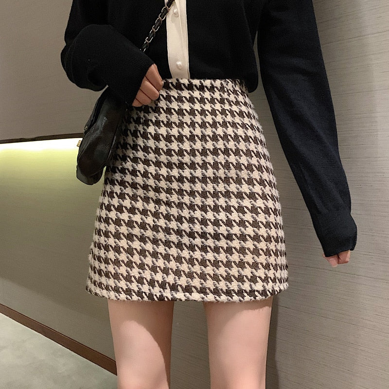 Houndstooth Woolen Black and White Plaid Skirt