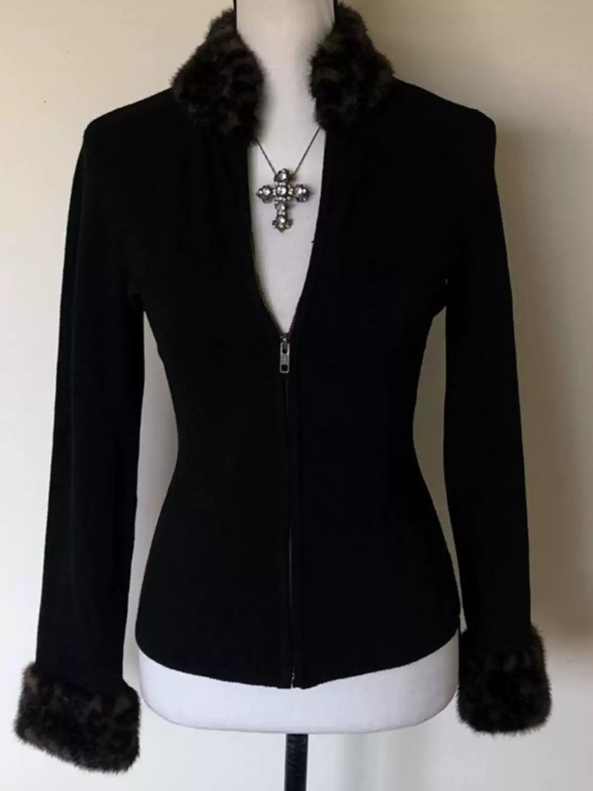 Black leopard print fur collar coat