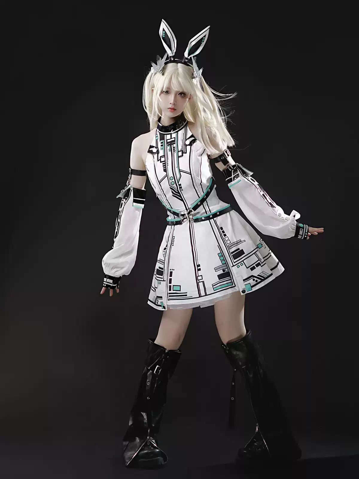 Warrior Futuristic Mechanical Cyberpunk Suit