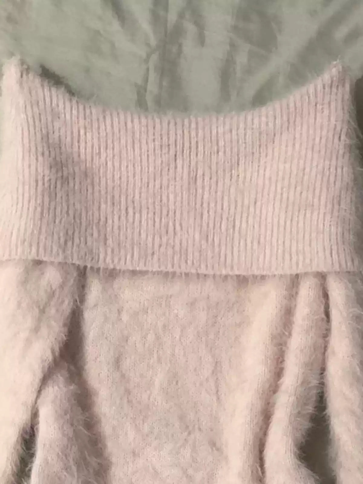 Soft Girl Pink Cuffed Off-shoulder Sweater