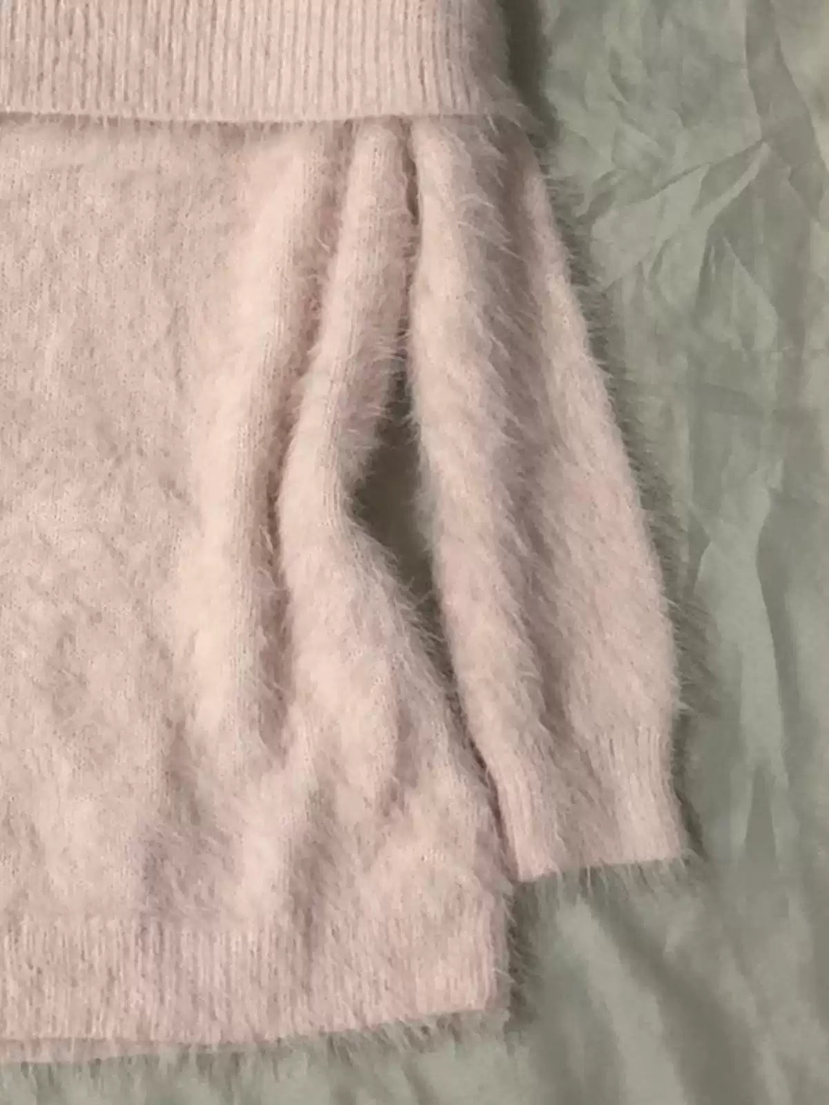 Soft Girl Pink Cuffed Off-shoulder Sweater