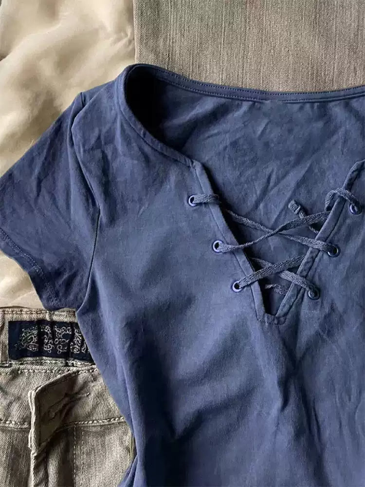 Blue V-neck straps short-sleeved shirt