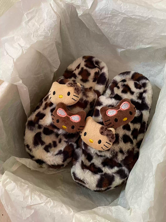 Leopard print fur slippers