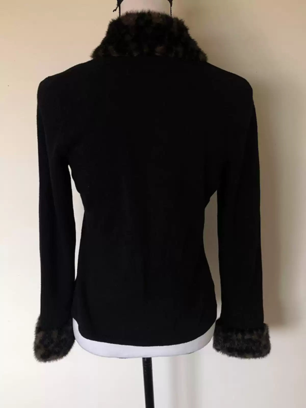 Black leopard print fur collar coat