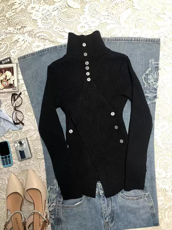 Black turtleneck long-sleeved sweater