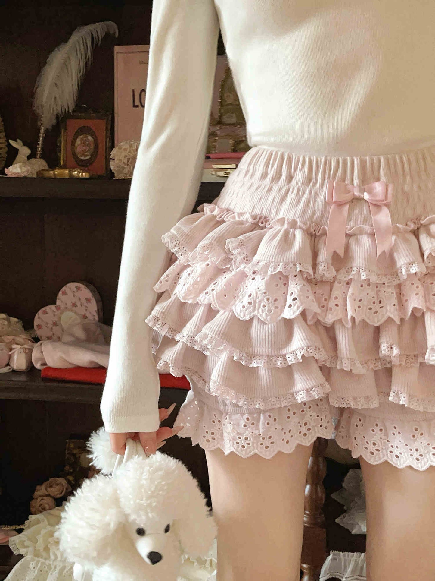 Milk Knitted Multi-layered Cake Shorts