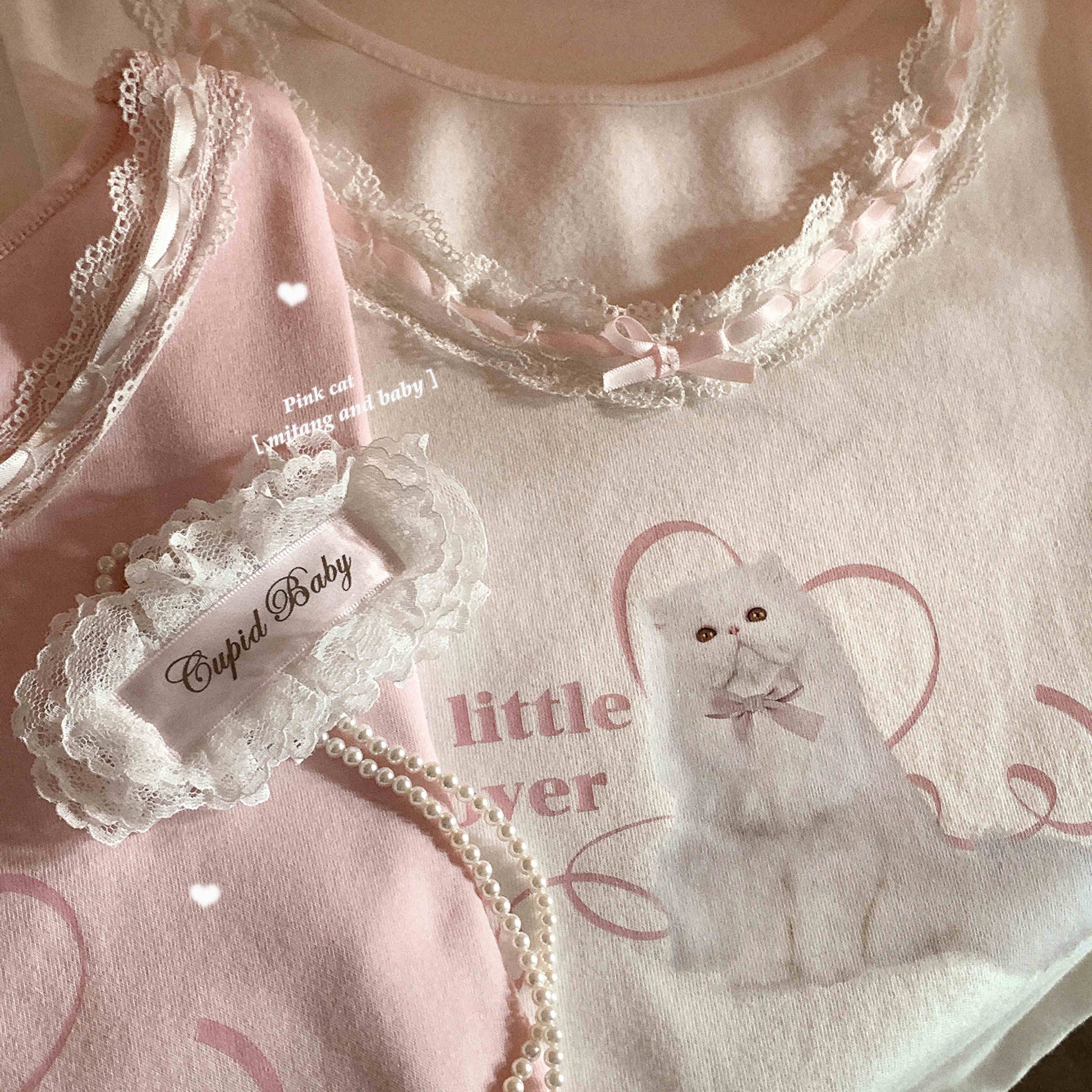 Soft Lace Cat T-shirt
